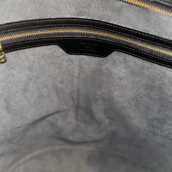 Louis Vuitton Black EPI Saint Jacques Shoulder Bag - Picture 5 of 13